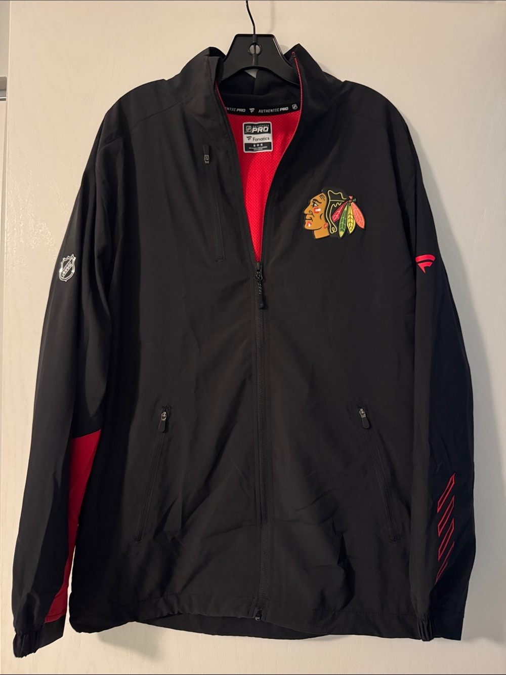 Fanatics Black and Red Chicago Blackhawks Lightweight Zip Jacket